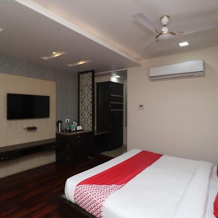 Oyo 29382 Golden Laurel Inn Deoria Eksteriør billede