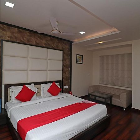 Oyo 29382 Golden Laurel Inn Deoria Eksteriør billede