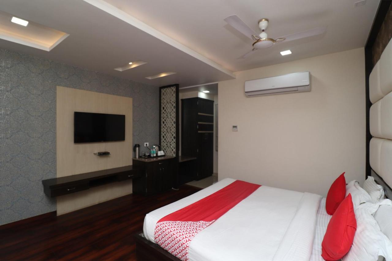 Oyo 29382 Golden Laurel Inn Deoria Eksteriør billede