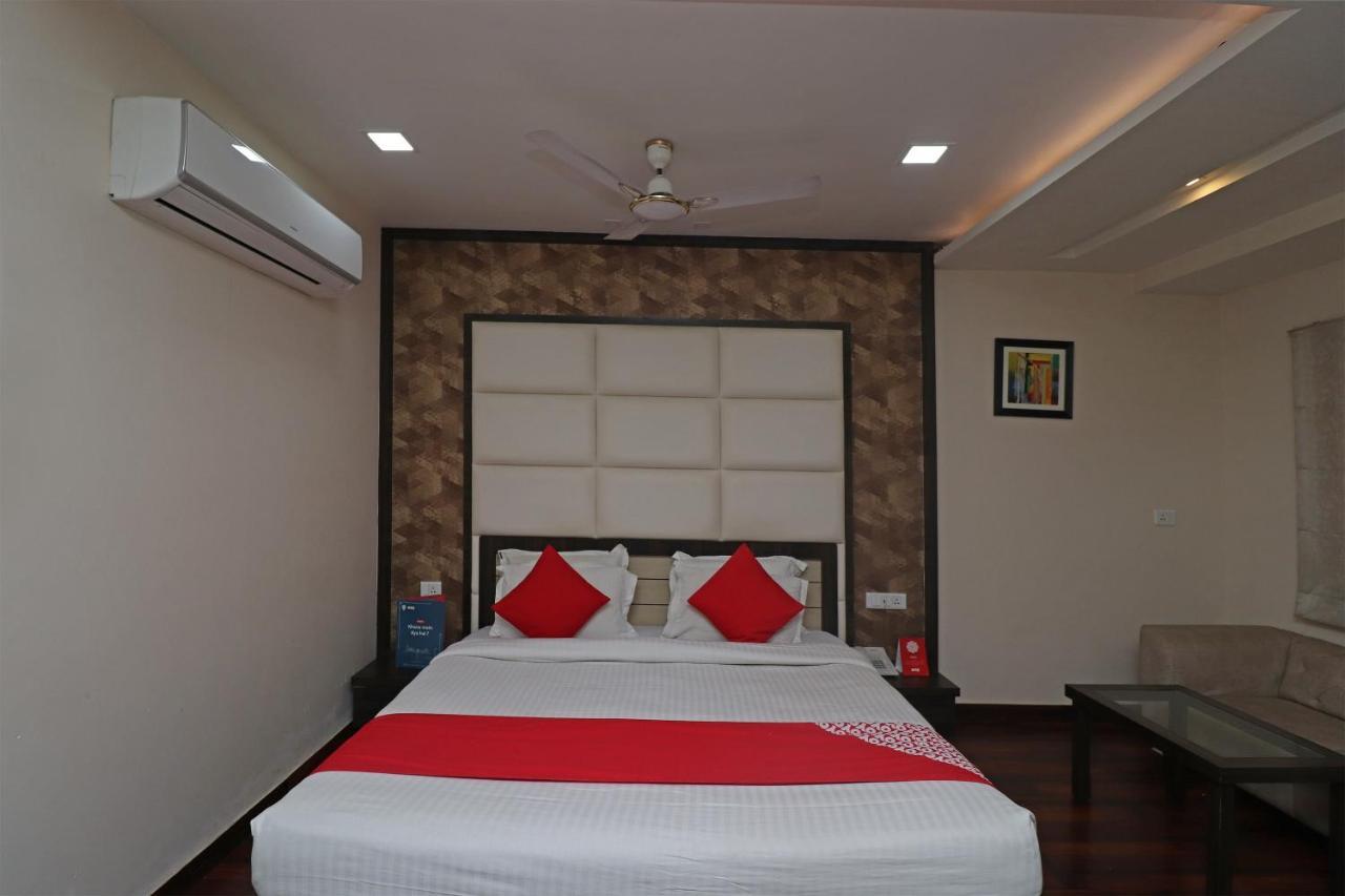 Oyo 29382 Golden Laurel Inn Deoria Eksteriør billede