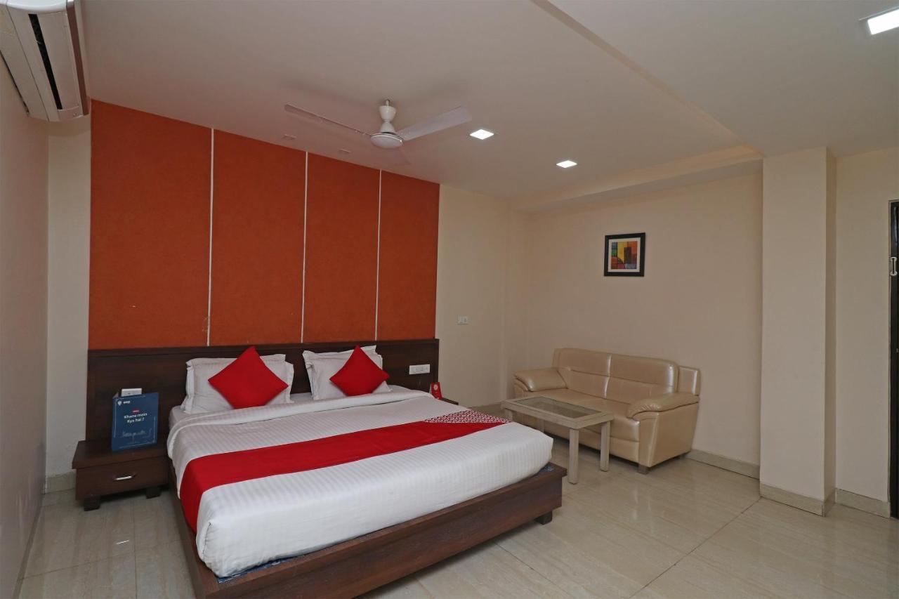 Oyo 29382 Golden Laurel Inn Deoria Eksteriør billede