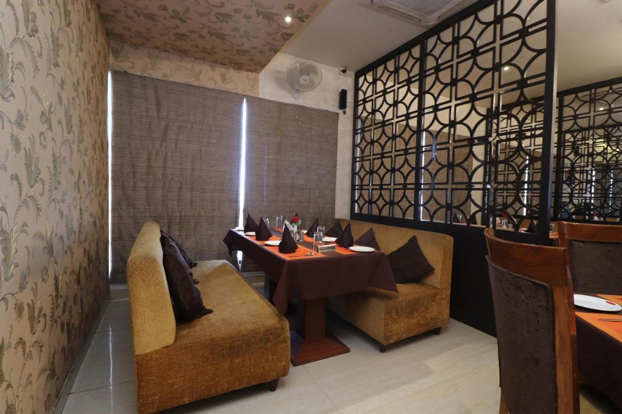 Oyo 29382 Golden Laurel Inn Deoria Eksteriør billede