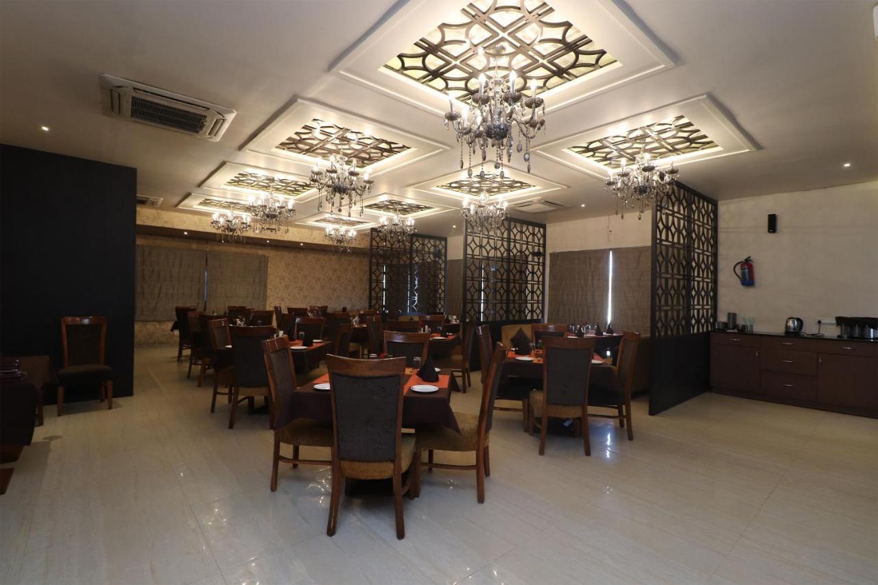 Oyo 29382 Golden Laurel Inn Deoria Eksteriør billede