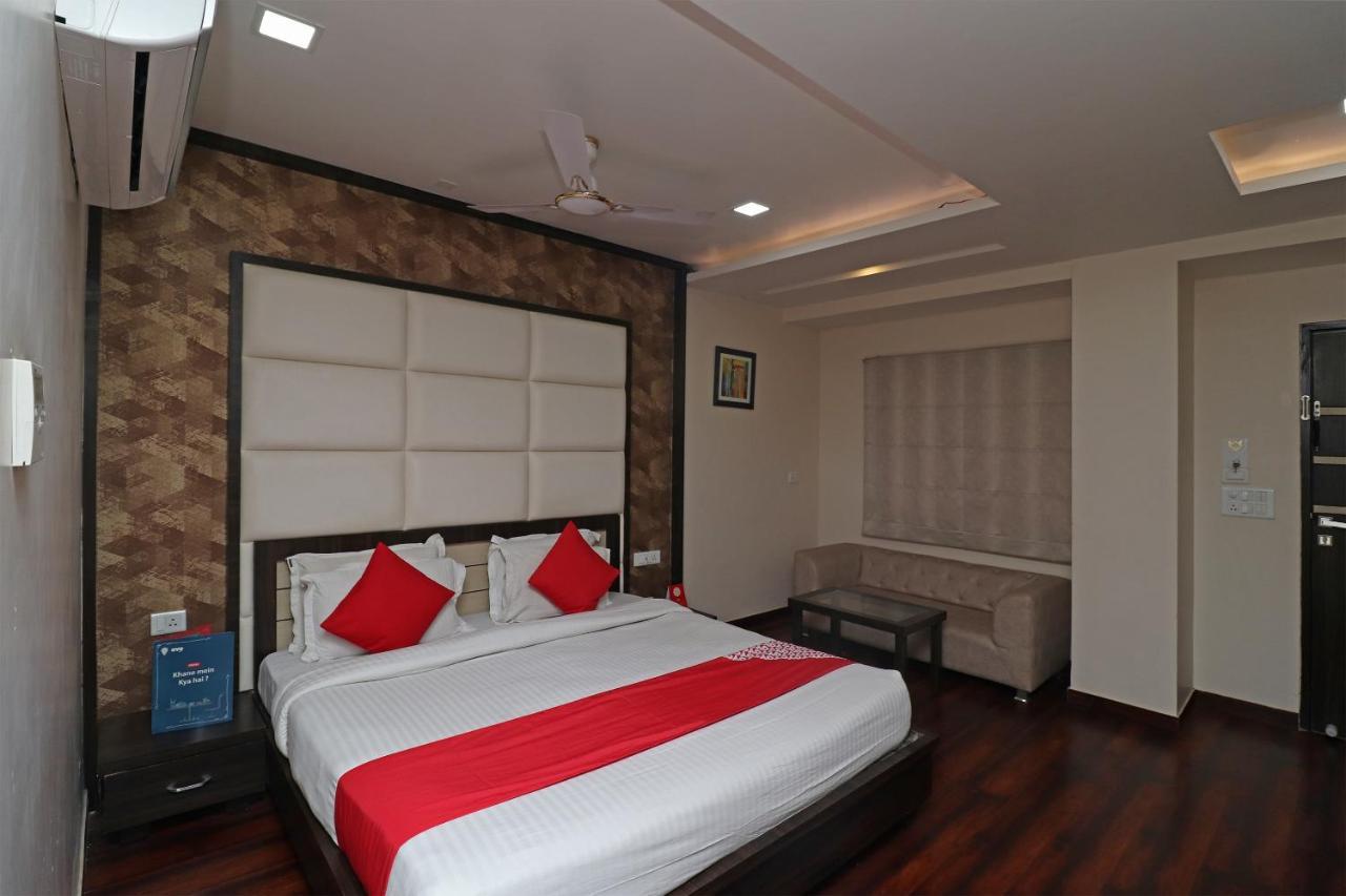 Oyo 29382 Golden Laurel Inn Deoria Eksteriør billede