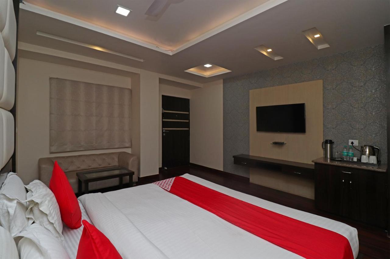 Oyo 29382 Golden Laurel Inn Deoria Eksteriør billede